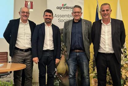 Agrintesa_Assemblea 24 ottobre_da Sx Aldrovandi, Mammi, Castellari, Moretti