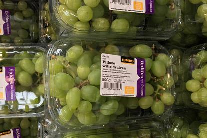 NL Indian grapes on sale in Jumbo