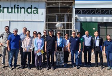 Chinese delegation visits Brulinda stonefruit production site