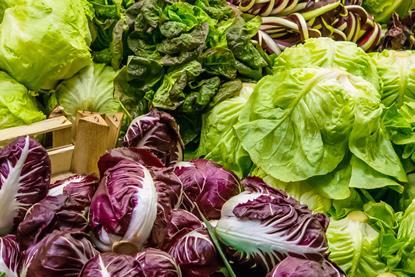 GEN salads AdobeStock_121096375